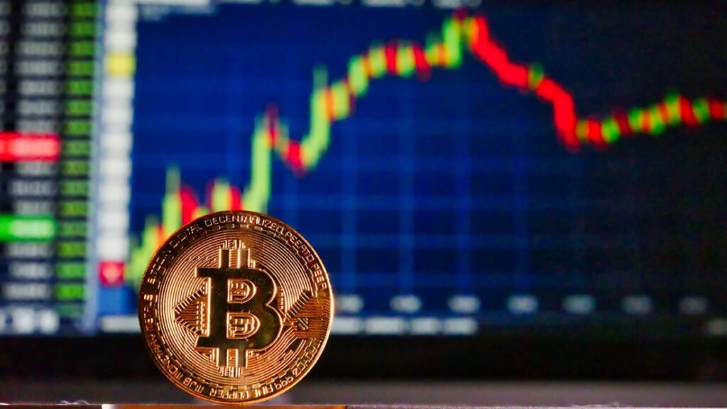 Historia de Bitcoin desde sus orígenes y evolución en el mercado